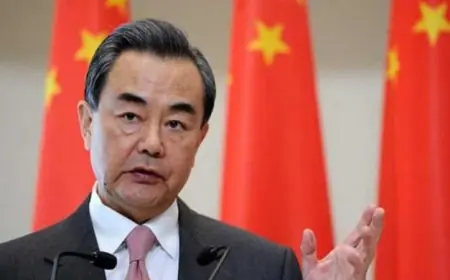 وزير الخارجية الصيني يؤكد استعداد بلاده لتعزيز الشراكة الاستراتيجية مع ليسوتو