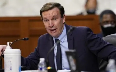 سيناتور أمريكي يحذر من عواقب ضم جرينلاند على مستقبل حلف الناتو