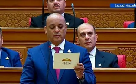 النواب الجدد يؤدون اليمين الدستورية في افتتاح الفصل التشريعي الثالث