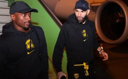 الاتحاد يواصل ثبات التشكيلة بقيادة كريم بنزيما في مواجهة ضمك ضمن الدوري السعودي