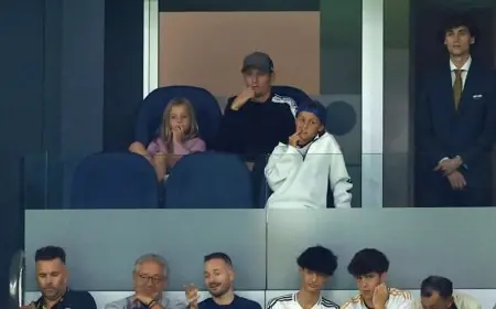 توني كروس يحذر من مجازفات برشلونة ويؤكد عدم قدرته على الفوز بأي لقب أوروبي