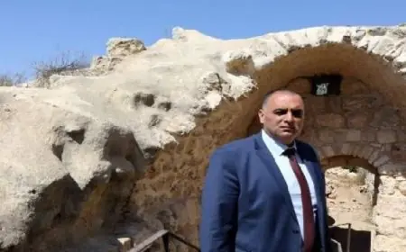 قرار الاحتلال الإسرائيلي بمنع وزير شؤون القدس من دخول الضفة الغربية لمدة ستة أشهر