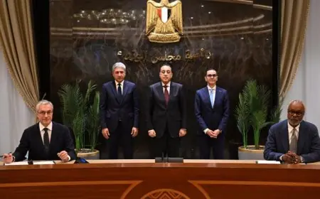 مدبولي يوقع اتفاقية مشروع ريكسوس وريكسوس ليفينج في مركز التجارة العالمي