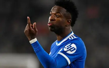 ألباسيتي يشدد على إدانته القوية للإساءات العنصرية التي تعرض لها فينيسيوس