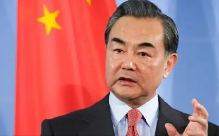 وزير الخارجية الصيني يعلن استعداد بلاده لبناء علاقات قوية ومستقرة مع كندا