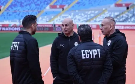 الجهاز الفني لمنتخب مصر يقوم بجولة تفقدية على ملعب محمد الخامس استعدادا لمواجهة نيجيريا