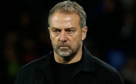 فليك يهاجم الحكم مانزانو ويؤكد وجود مشكلة شهدها الجميع