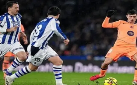 ريال سوسيداد يهزم برشلونة 2-1 ويثير زعزعة في صدارة الدوري الإسباني