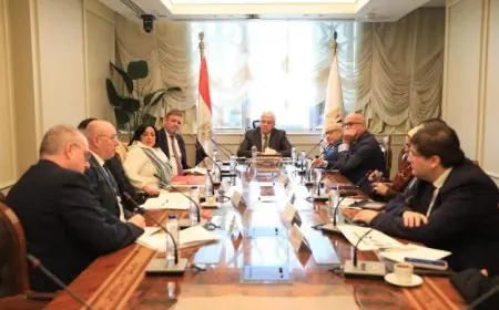 وزير التعليم العالي يستعرض فرص تعزيز التعاون مع وفد جامعة إكستر البريطانية