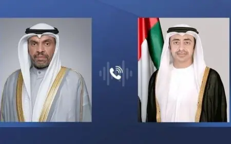 وزير الخارجية الإماراتي ونظيره الكويتي يتبادلان الآراء حول القضايا الإقليمية والدولية عبر الهاتف