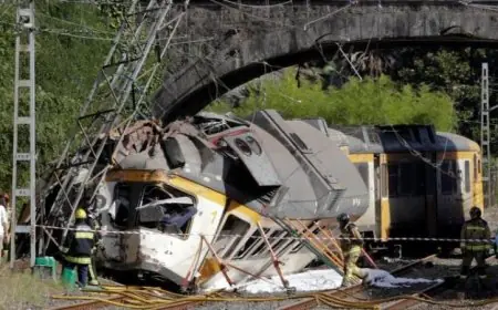 إسبانيا تعلن عن حداد وطني لمدة 3 أيام بعد كارثة القطار المروعة