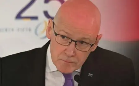 رئيس وزراء اسكتلندا يحذر من أن تهديدات ترامب بالتعريفات الجمركية قد تؤدي إلى أضرار جسيمة