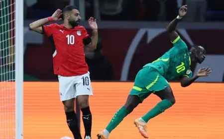 تشكيلة إفريقيا المثالية تضم محمد صلاح وثنائي عربي مع غياب دياز وماني