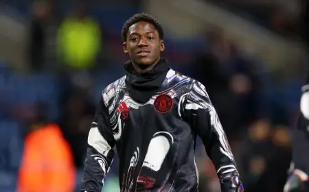 كاريك يعود ليمنح كوبي ماينو فرصة جديدة للتألق مع مانشستر يونايتد