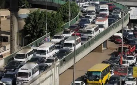 كثافات مرورية مرتفعة في سور مجرى العيون نتيجة الأعمال الإنشائية