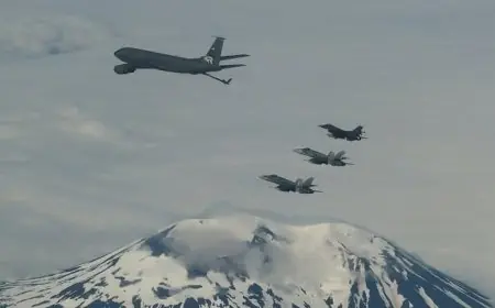 طائرات عسكرية أمريكية وكندية تتوجه إلى جرينلاند للمشاركة في أنشطة عسكرية هامة