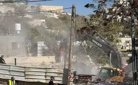 الرئاسة الفلسطينية تندد بهدم مقر الأونروا في القدس من قبل سلطات الاحتلال الإسرائيلي