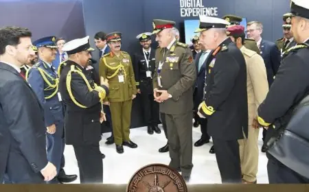 رئيس الأركان يعود إلى الوطن بعد نجاحه في معرض ديمدكس-2026 بالدوحة