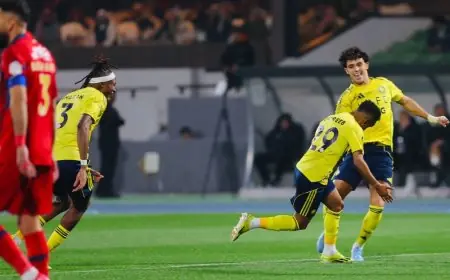 النصر يسيطر على ضمك في الشوط الأول بهدف رائع من غريب