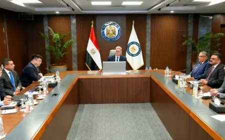 وزير البترول يستعرض فرص الاستثمار في التعدين والصناعات المساندة مع شركة شينج فا الصينية