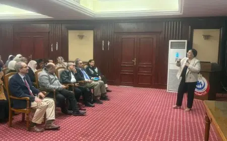 نائب وزير الصحة تضئ فعاليات اليوم العلمي للولادة الآمنة