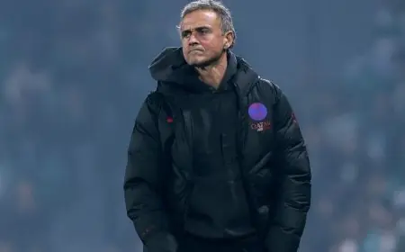 لويس إنريكي مدرب سان جيرمان يعبر عن إحباطه من كرة القدم بأنها رياضة لعينة