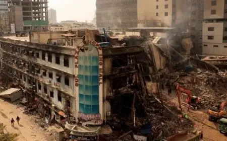 ارتفاع حصيلة ضحايا حريق مجمع جول بلازا في كراتشي الباكستانية إلى 73 قتيلا