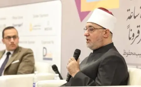 مفتي الجمهورية يؤكد للشباب في معرض الكتاب أهمية بناء الهوية من خلال الأخلاق والسلوك