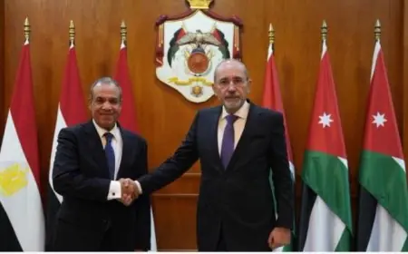 وزير الخارجية المصري ونظيره الأردني يعززان العلاقات الأخوية بين مصر والأردن