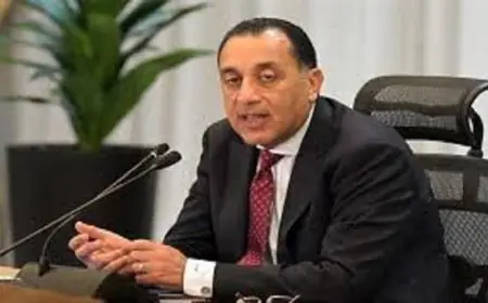 اجتماع حكومي برئاسة رئيس الوزراء لمناقشة ملفات هامة مؤثرة في الوطن