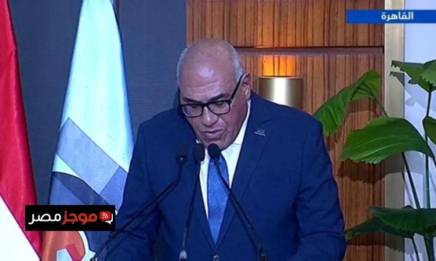 رئيس الوزراء يتابع بثًا مباشرًا لإنتاج مصنع مهمات السكك الحديدية سيماف بعد تحديثه