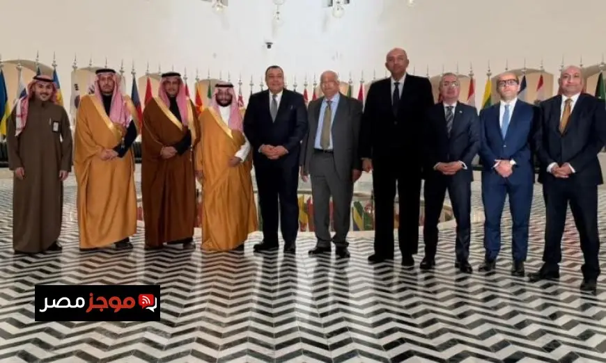 السفير إيهاب فهمي يقود الاجتماع التحضيري للمجلس الأعلى المصري السعودي مع عرض للصور
