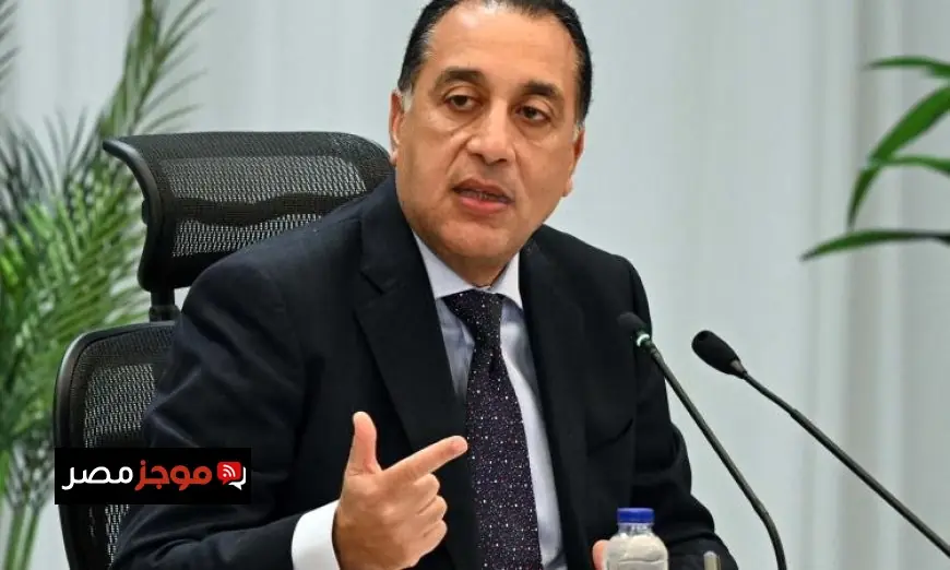 مدبولي يهنئ قداسة البابا تواضروس الثاني بعيد الميلاد في الكاتدرائية