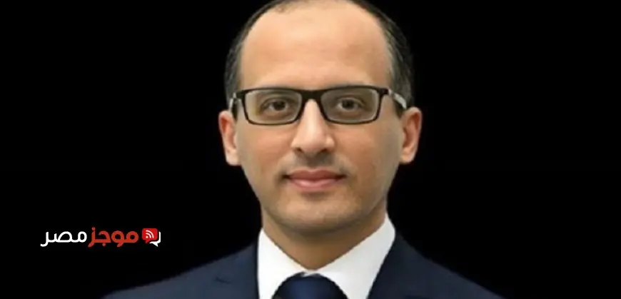 شيخ الأزهر يهنئ البابا تواضروس والإخوة المسيحيين بعيد الميلاد خلال زيارة تاريخية