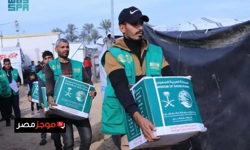 سلمان للإغاثة يواصل تقديم مساعدات غذائية حيوية للأسر النازحة في غزة