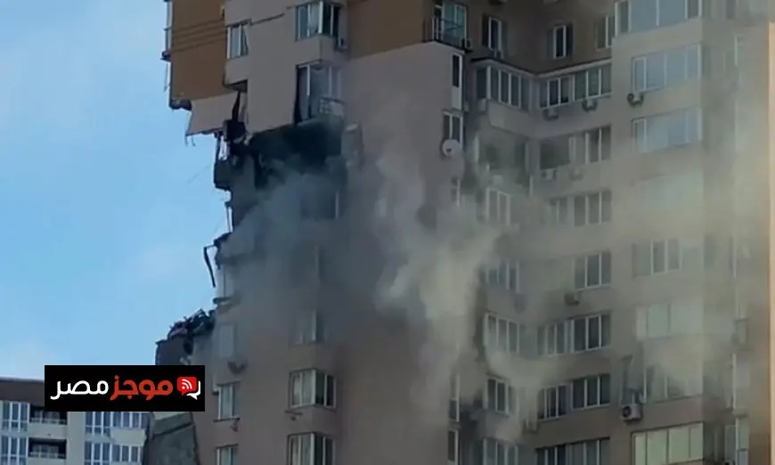 الجيش الروسي يشن هجمات بالصواريخ الباليستية على مباني سكنية في كريفي ريه