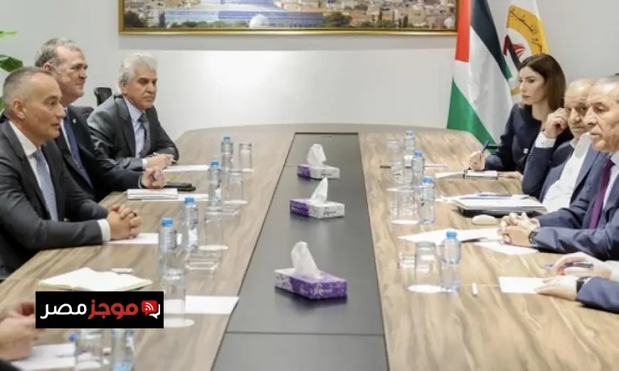 نائب الرئيس الفلسطيني يناقش مع ملادينوف سبل تنفيذ خطة ترامب لتحسين الأوضاع في غزة