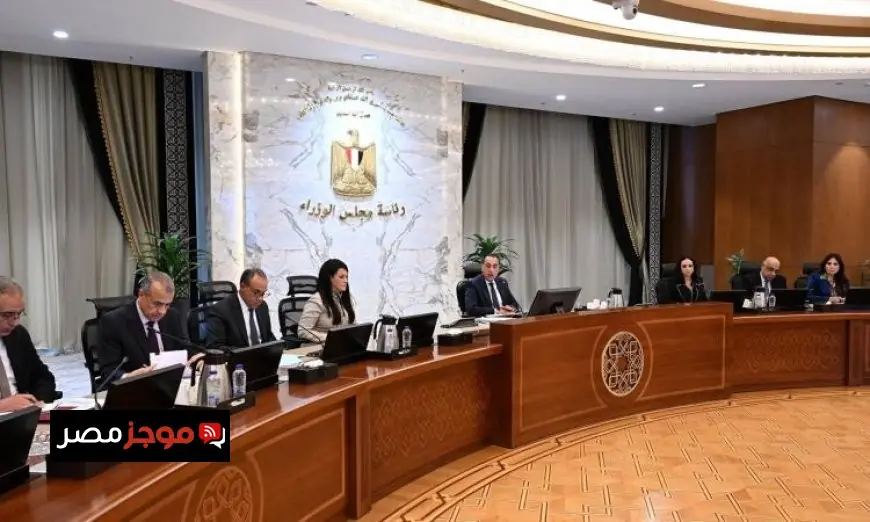 مدبولي يراقب تكلفة اللاجئين والمهاجرين في مصر وأثرها على الاقتصاد الوطني