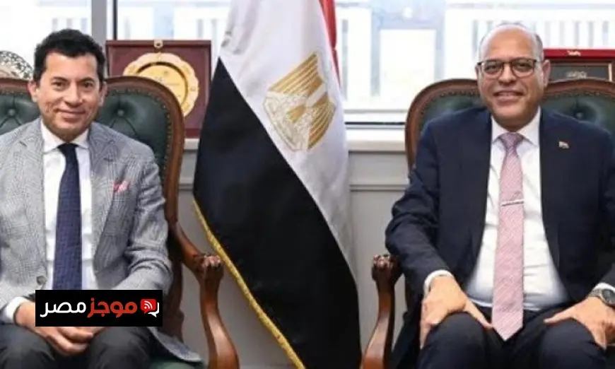 وزير العمل يحتفل بفوز صبحي برئاسة المكتب التنفيذي لمجلس وزراء الشباب العرب