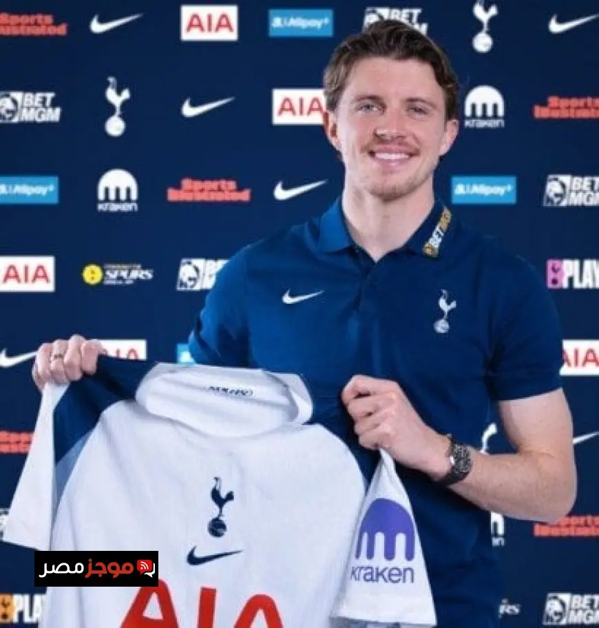 توتنهام يكشف عن رقم قميص كونور جالاجر بعد انتقاله الرسمي إلى الفريق