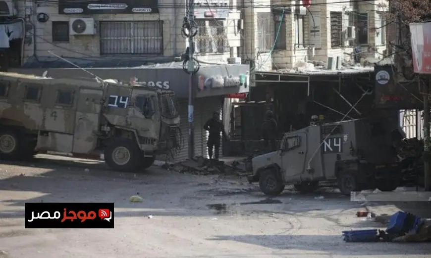 الاحتلال الإسرائيلي يعزز وجوده العسكري في أحياء عدة من طولكرم