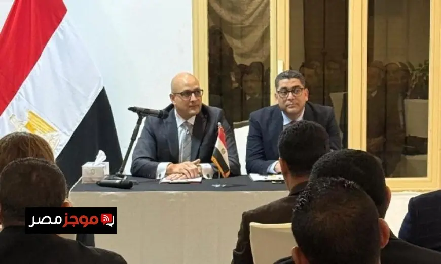 القنصل المصري يلتقي بالجالية المصرية في الكويت لتعزيز العلاقات والثقافة