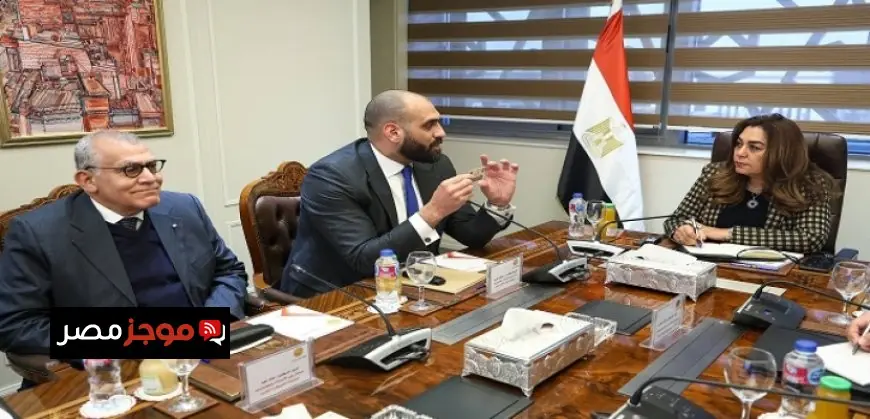 تسهيل إجراءات تراخيص المحال العامة للمواطنين مع تخفيضات ملحوظة في الرسوم