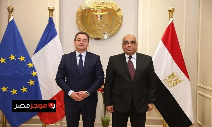 وزير العدل المصري يستعرض سبل تعزيز التعاون القانوني والقضائي مع سفير فرنسا في القاهرة