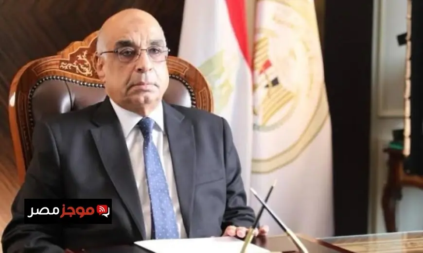 الشهر العقاري يحصل على جائزة الوحدة المتميزة في تقديم الخدمات الحكومية