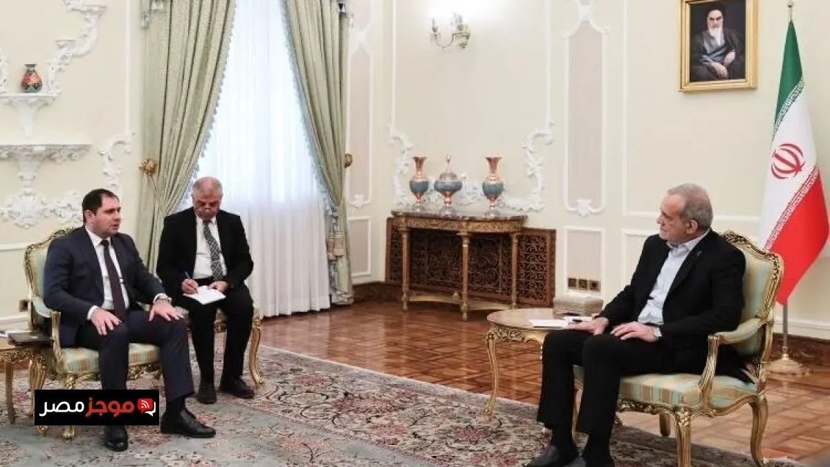 الرئيس الإيراني يؤكد دعم بلاده للسلام والاستقرار في المنطقة ويشدد على عدم السعي لإثارة التوتر