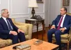 وزير الخارجية يعقد مباحثات لتعزيز التعاون مع رئيس الأكاديمية العربية للعلوم