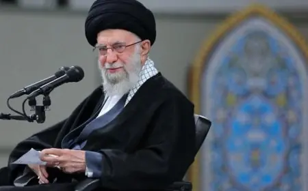 تحذير خامنئي من خطر نشوب حرب إقليمية في حالة حدوث أي عدوان أمريكي