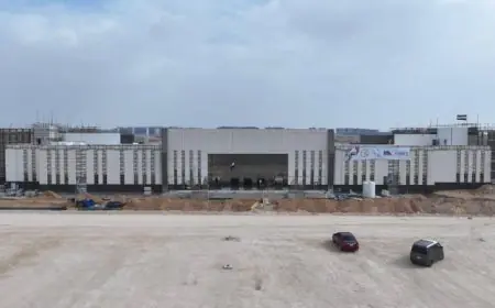 النقل تحقق تقدمًا ملحوظًا في المرحلة الثالثة من مشروع القطار الكهربائي الخفيف LRT