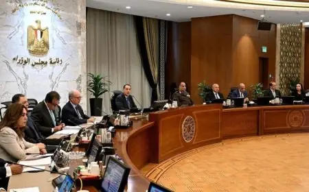 رئيس الوزراء يدعو لتفعيل التواصل مع البرلمان والاستجابة الفورية لطلبات النواب